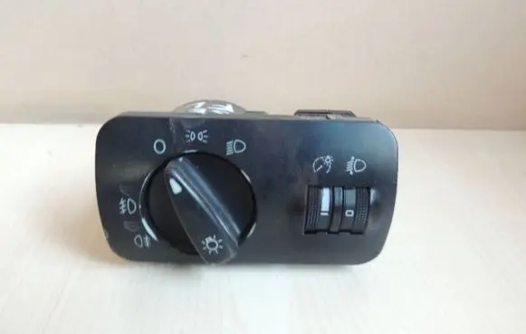 Seat Ibiza II (6k) Light switch
