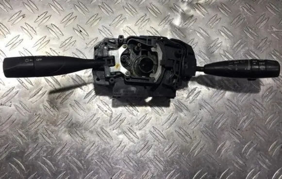 Mazda 626 Wiper turn signal indicator stalk/switch 175112
