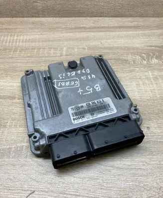 Volkswagen PASSAT B5.5 Engine control unit/module ECU 038906016R 0281011982