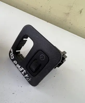 Mitsubishi Pajero Panel lighting control switch 0A24