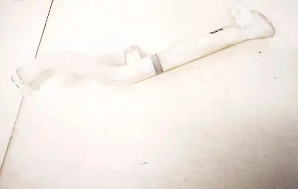 Windshield washer fluid reservoir/tank