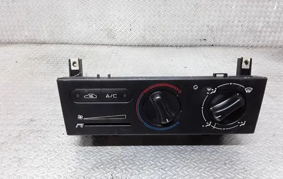 Peugeot 406 Climate control unit 69150002