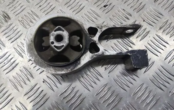 Peugeot 508 Engine mount bracket 96830290800216