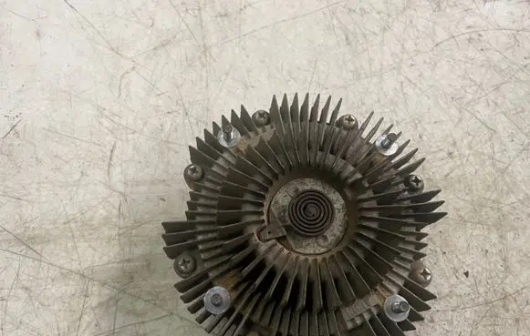 Toyota Hilux (AN10, AN20, AN30) Viscous fan clutch 