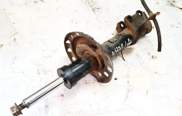 Opel Zafira B Front shock absorber/damper 13280740 368135153
