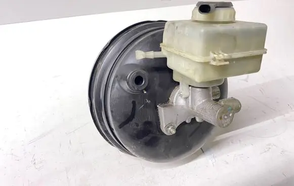 BMW X5 E70 Brake booster 6774622 32067474