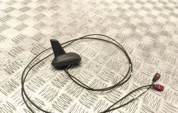 Mercedes-Benz C W204 Radio antenna 2048204075 059516