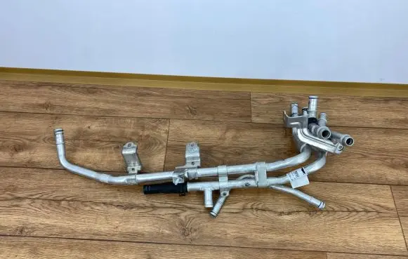 Ram 1500 Engine coolant pipe/hose raM12