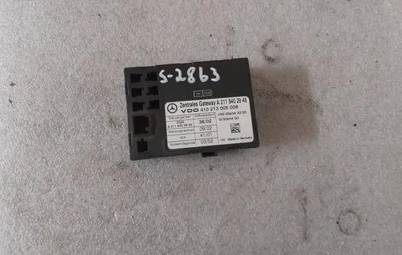 Mercedes-Benz E W211 Gateway control module A2115402945 2115402945