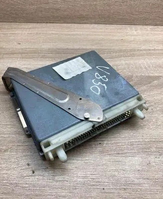 Volvo 850 Engine control unit/module ECU 0261203074 P01275106 1T26S3813