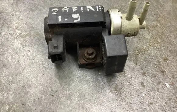Opel Zafira B Turbo solenoid valve 55558101