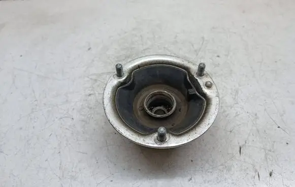BMW 3 E46 Coil spring mount