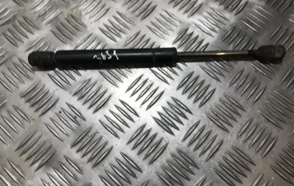 Audi A4 S4 B5 8D Tailgate/trunk strut/damper