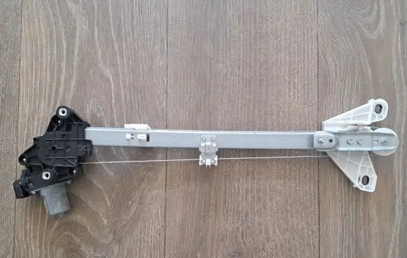 Honda HR-V Rear door window regulator motor CM0938000WR19005