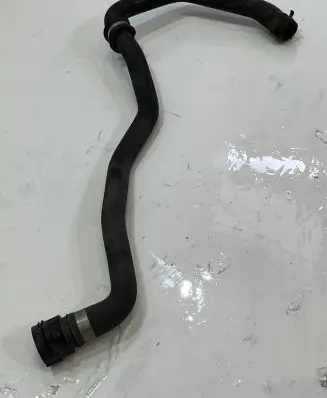 Audi A4 S4 B9 8W Engine coolant pipe/hose 8W0145919C