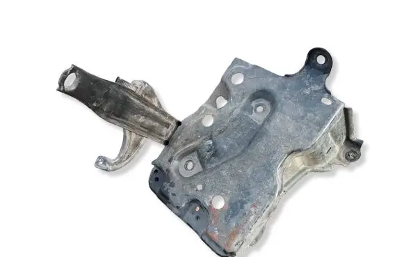 Toyota Yaris Battery bracket 0000