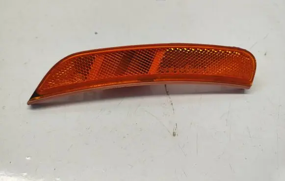 Chrysler Pacifica Front reflector 68229422AA 430420 10192021
