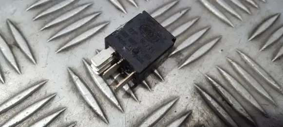 Volvo V70 Other relay 9441161 4RD007814-00