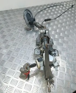 Steering wheel axle set