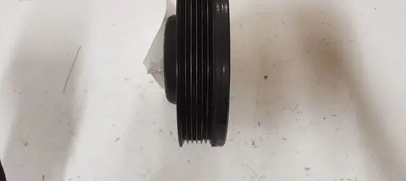 Volkswagen PASSAT CC Crankshaft pulley 038105243