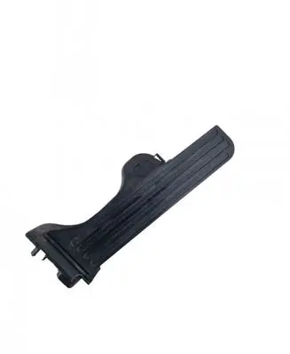 Accelerator throttle pedal