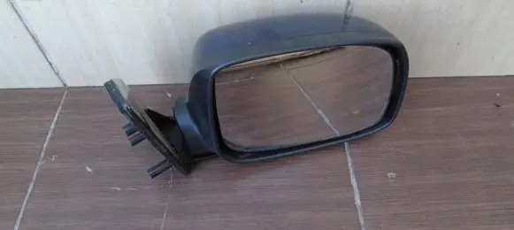 Isuzu D-Max Manual wing mirror 022712