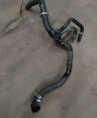 Peugeot 308 Engine coolant pipe/hose 9813941780