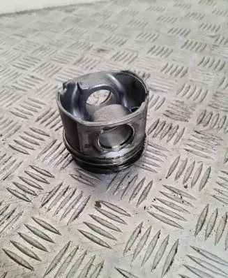 BMW 6 F12 F13 Piston N57
