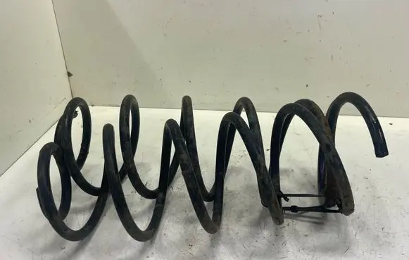 Volkswagen Golf III Front coil spring