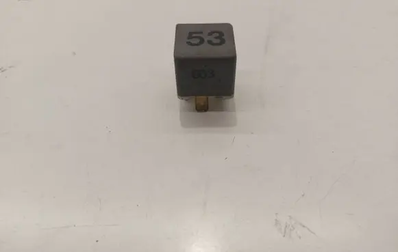 Volkswagen PASSAT B3 Other relay 141951253B