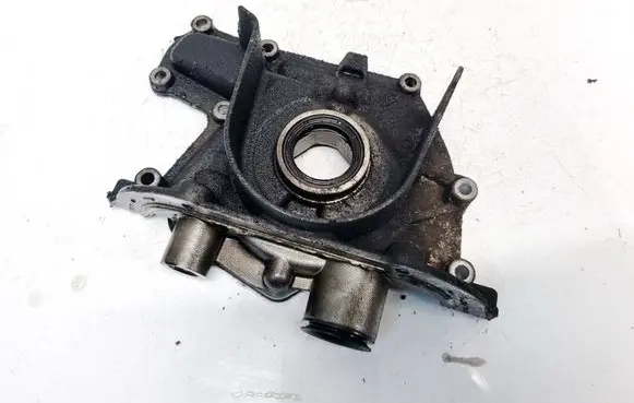 Opel Astra J Oil pump 55566000
