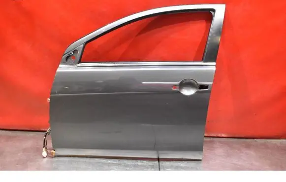 Mitsubishi Lancer VIII Front door