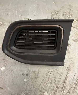Renault Master III Dashboard air vent grill cover trim 687518035r 687517173r