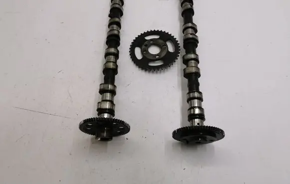 Toyota Corolla Verso AR10 Camshaft 