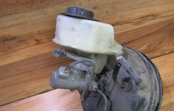 Opel Vectra C Master brake cylinder