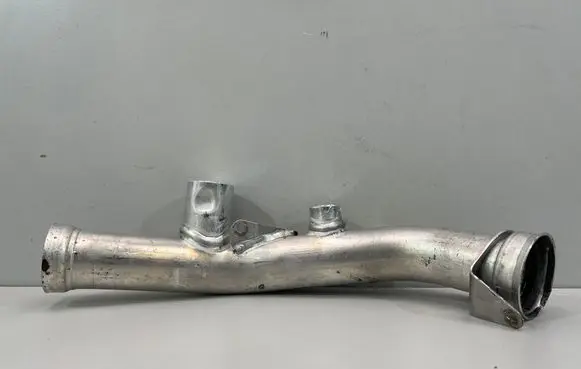 Mercedes-Benz CLS C218 X218 Coolant pipe/hose A6420908537