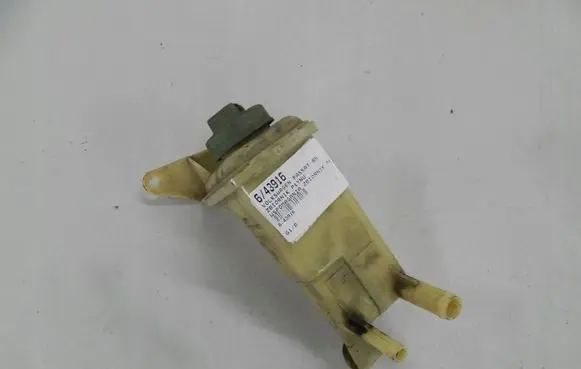 Volkswagen PASSAT B5 Power steering fluid tank/reservoir 8D0422373