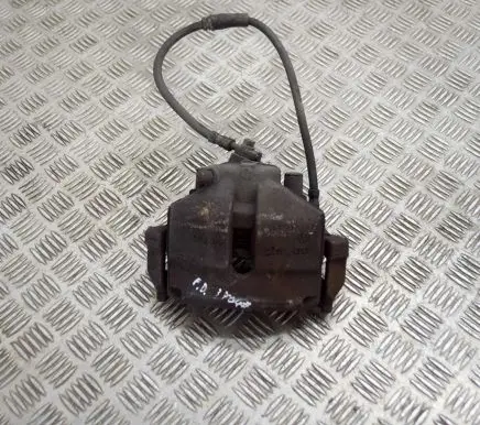 Volkswagen Touran I Front brake caliper
