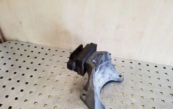 BMW 5 F10 F11 Gearbox mount 2232678124001 13807410