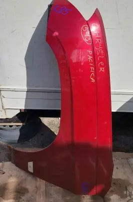 Chrysler Pacifica Fender
