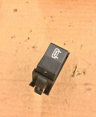 Volkswagen Golf I Windscreen/window heater switch 175959621