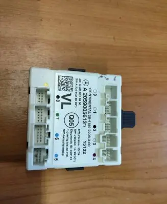 Mercedes-Benz C W205 Door control unit/module A2059005613 A2059019906 A2229028608