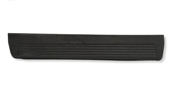 Mitsubishi Pajero Side skirt rear trim 941204