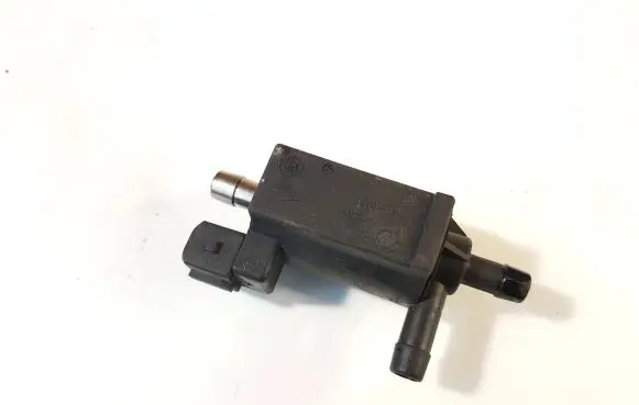 Jaguar XF X250 Turbo solenoid valve 72268727 12T208
