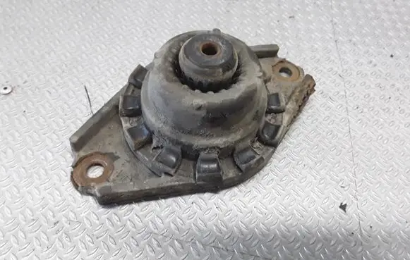 Nissan Primera Coil spring/strut mount 
