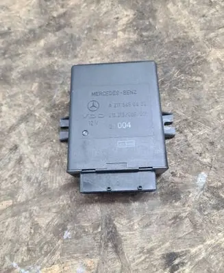 Mercedes-Benz E W211 Air suspension control unit module (rear) A2115450432 410213006001