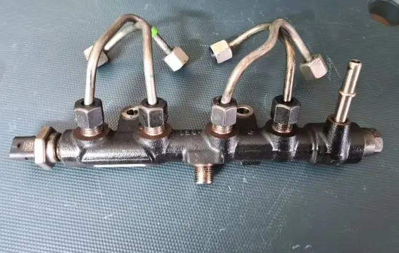 Opel Combo E Fuel main line pipe 9825589880