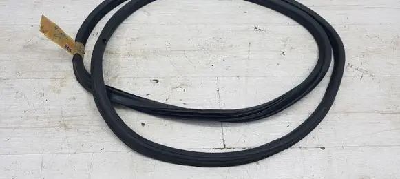 KIA Sportage Rubber seal tailgate window/glass 865KIA