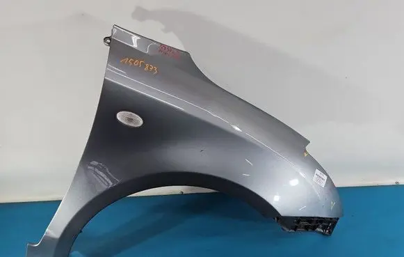 Suzuki Swift I Fender IMPRK1505873