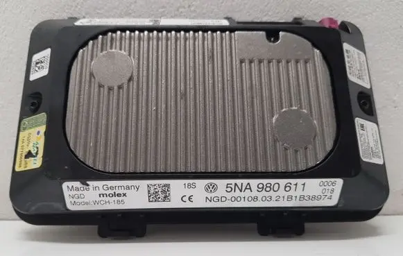 Volkswagen PASSAT B8 Wireless charging module 5NA980611